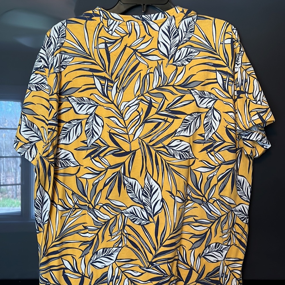 Aeropostale Shirt - Picture 2 of 2